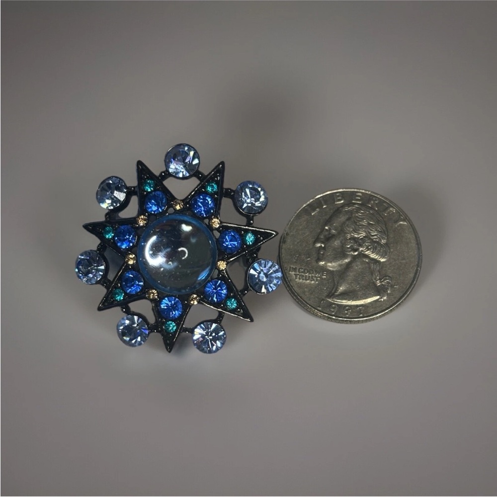 Elegant Blue and Gold Starburst Brooch - Picture 6 of 6